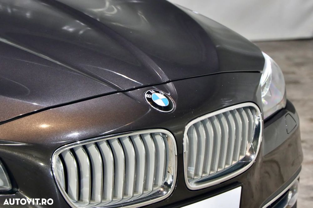 BMW Seria 5 525d Aut. - 30