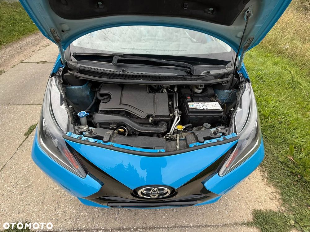 Toyota Aygo x-play - 26