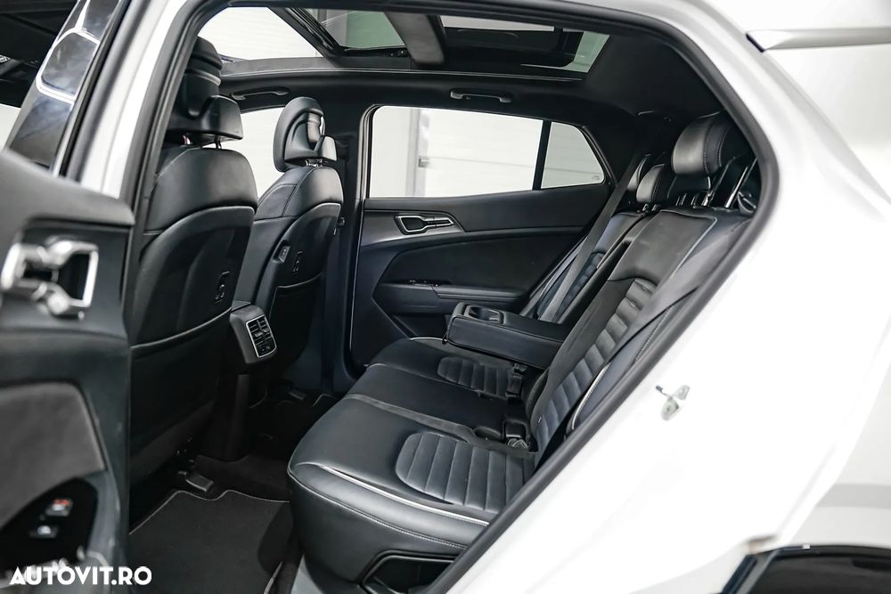 Kia Sportage 1.6 T-GDI PHEV 6AT 4x4 GT Line - 9