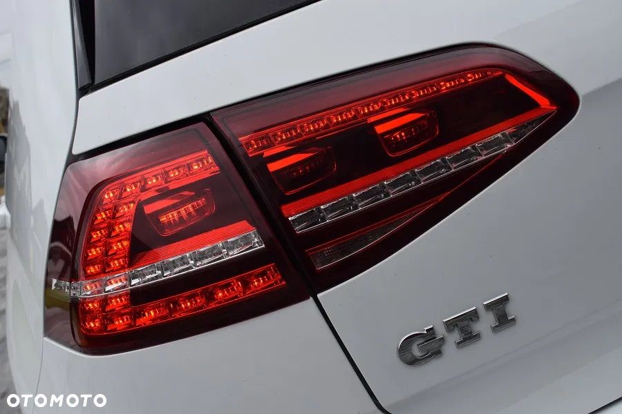 Volkswagen Golf VII 2.0 TSI BMT GTI - 24