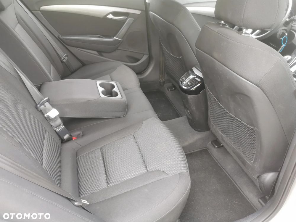 Hyundai i40 1.6 Comfort - 12