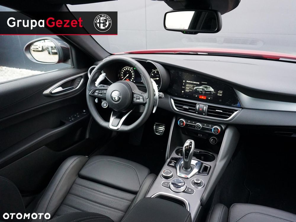 Alfa Romeo Giulia - 7