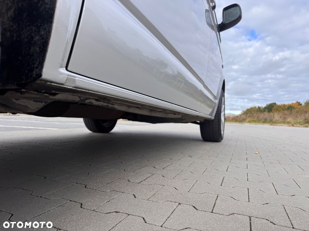 Volkswagen Transporter L1H1 - 12