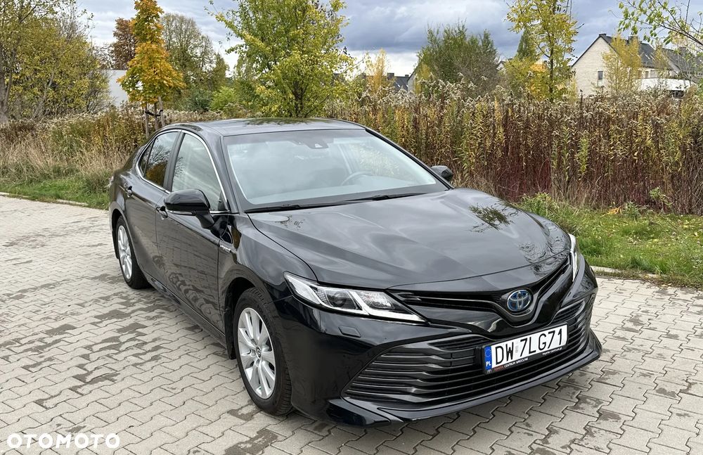 Toyota Camry 2.5 Hybrid Comfort CVT - 1