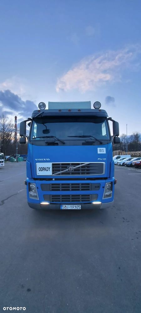 Volvo FH12 - 8