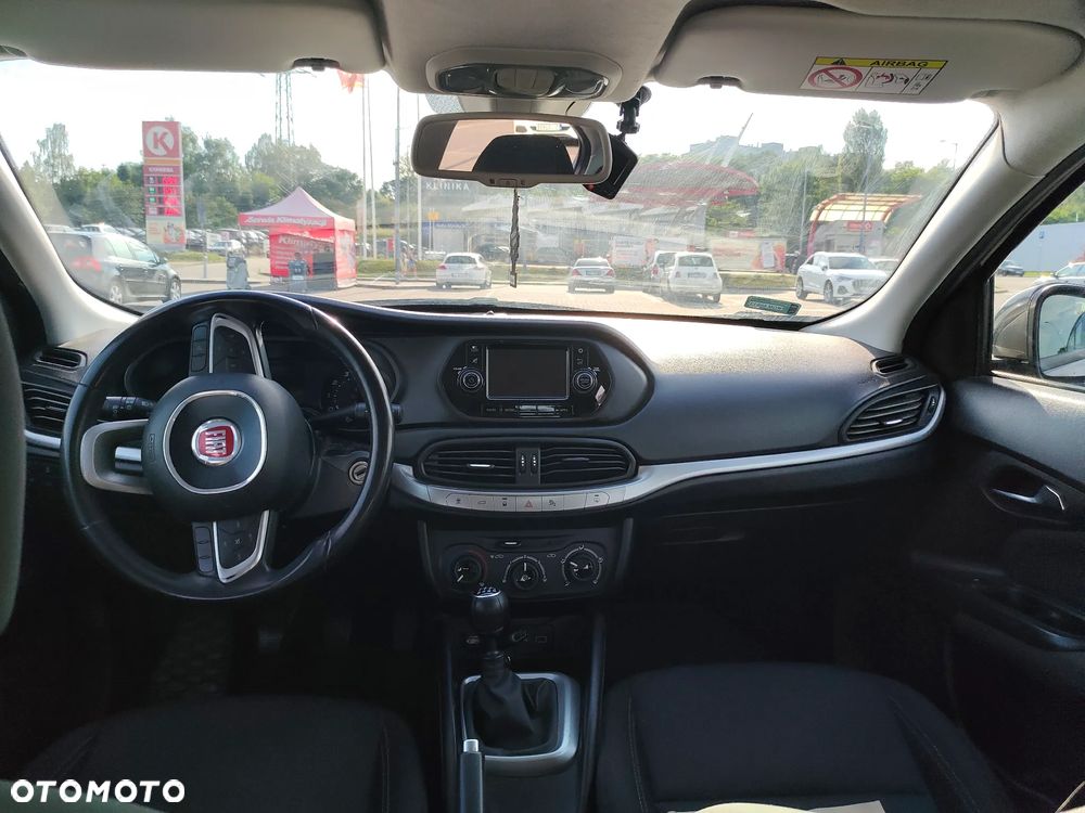 Fiat Tipo 1.4 16V Easy - 21
