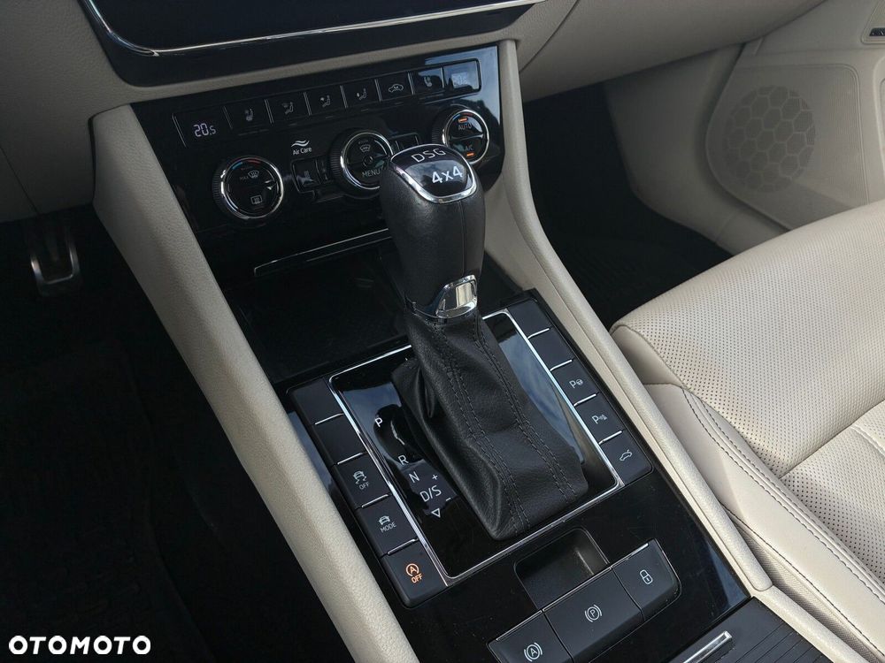 Skoda Superb 2.0 TSI 4x4 L&K DSG - 29