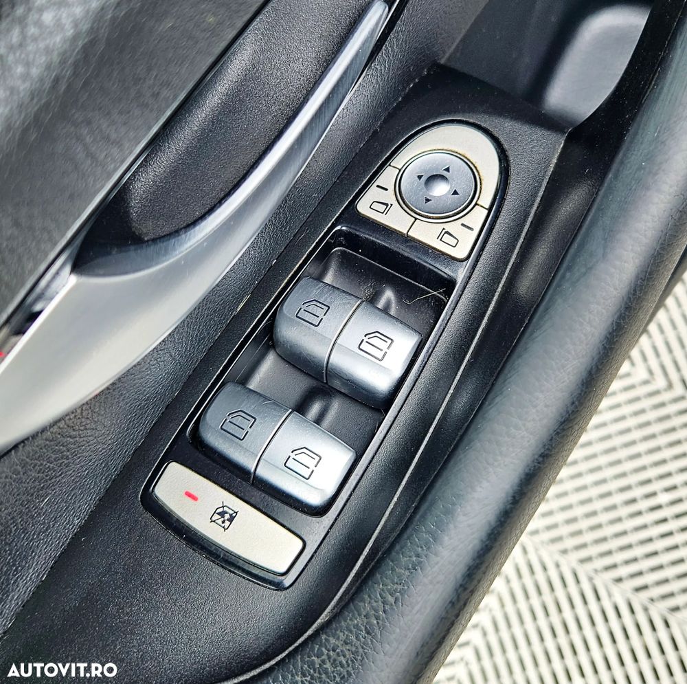 Mercedes-Benz E - 10