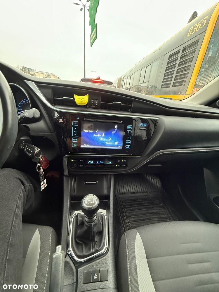 Toyota Auris 1.6 Prestige - 13