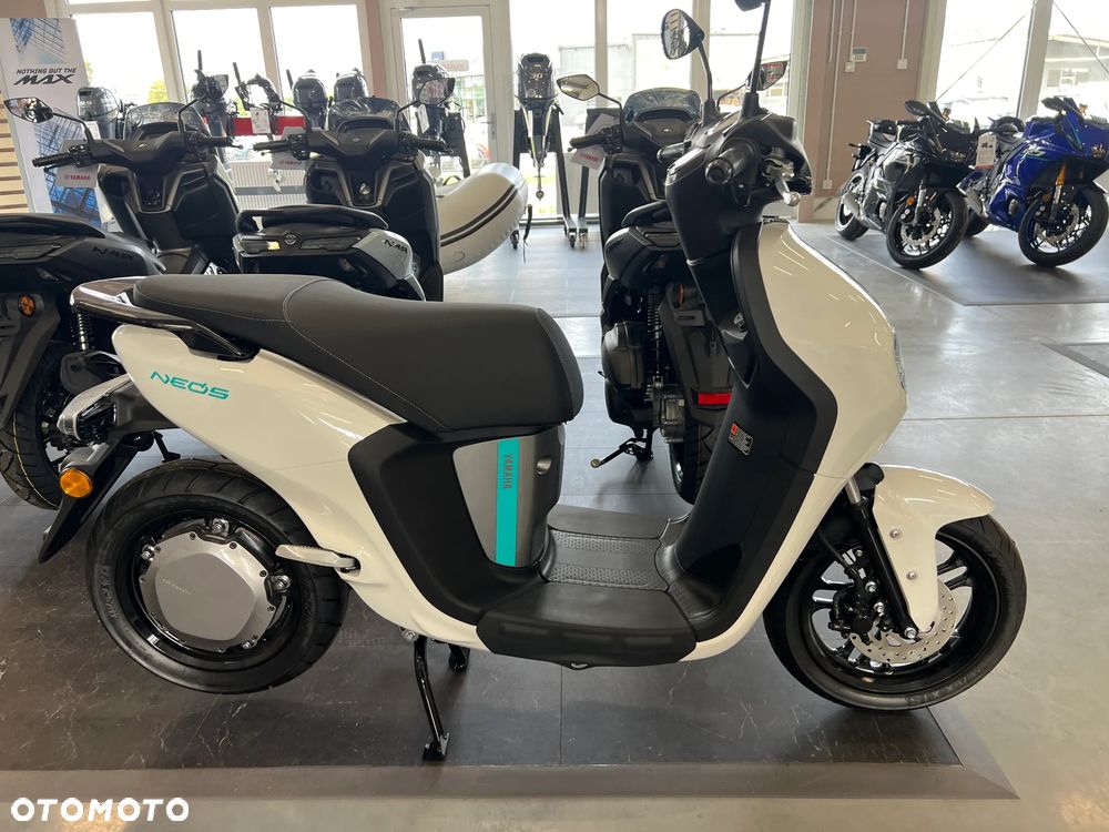 Yamaha Neos - 9