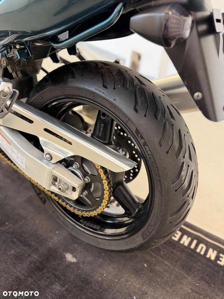 Suzuki Bandit - 27