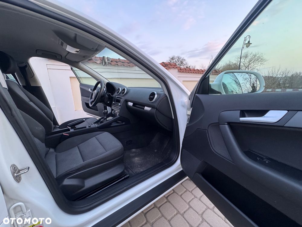 Audi A3 Sportback - 17