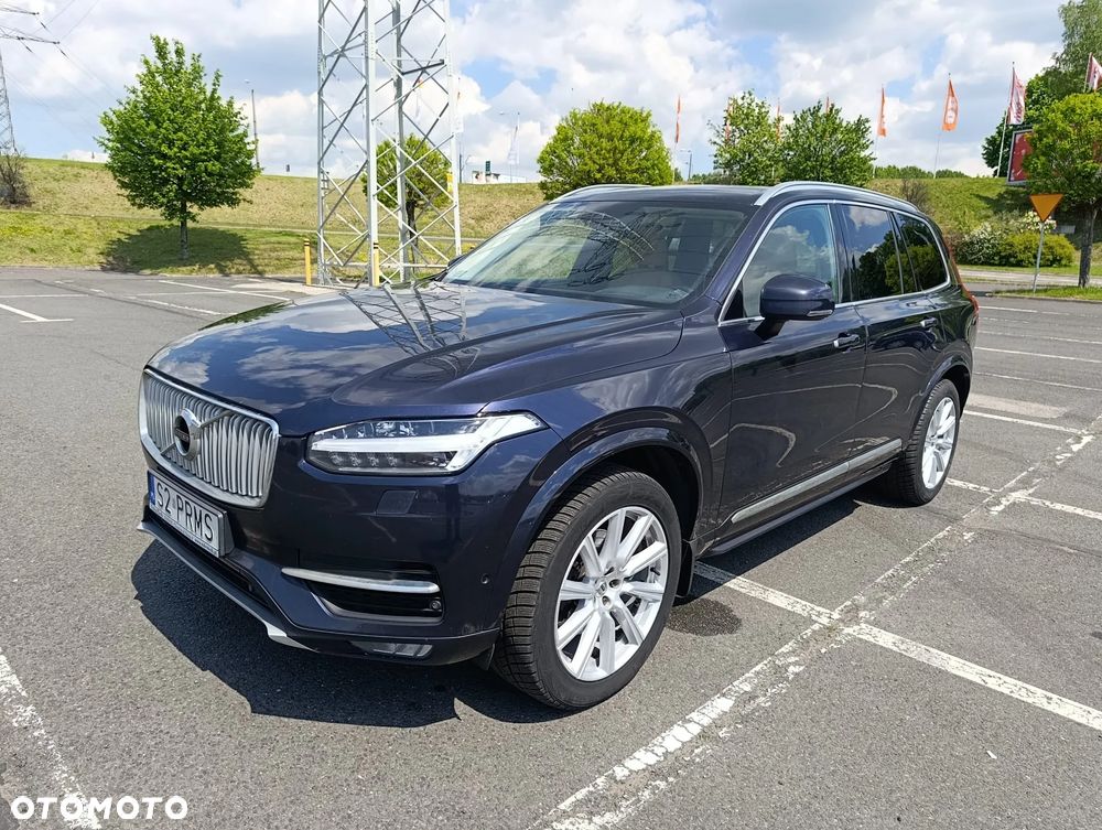Volvo XC 90 - 1