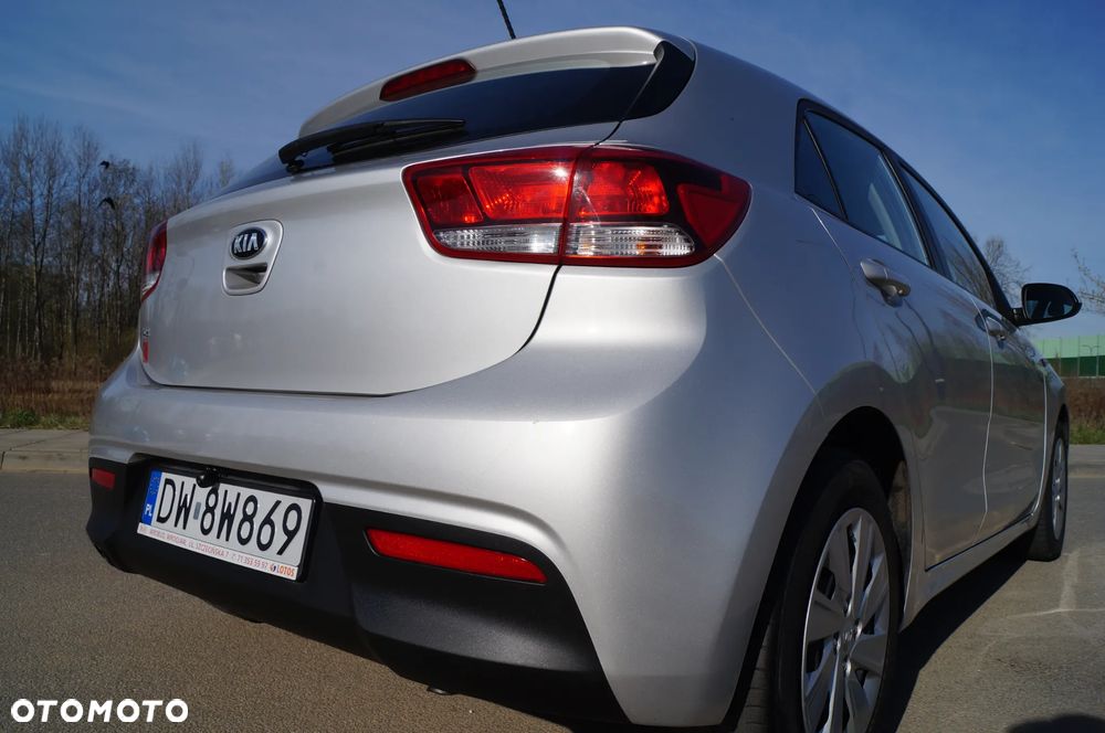 Kia Rio 1.2 L Business Line - 21