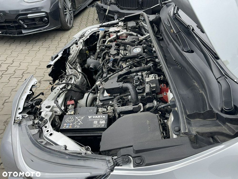 Toyota Corolla 1.8 Hybrid Comfort - 12