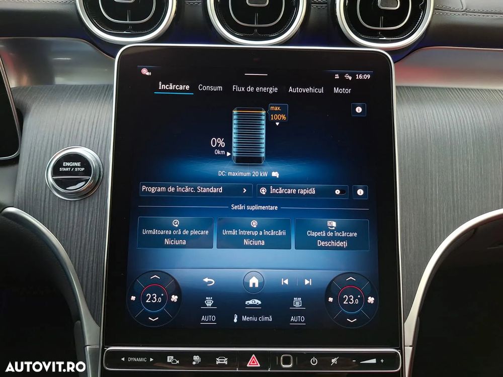 Mercedes-Benz GLC 300 e 4MATIC - 24