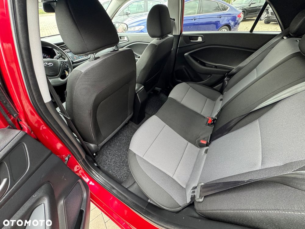 Hyundai i20 - 16