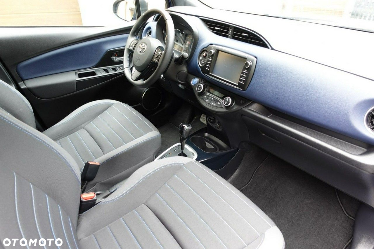 Toyota Yaris - 17