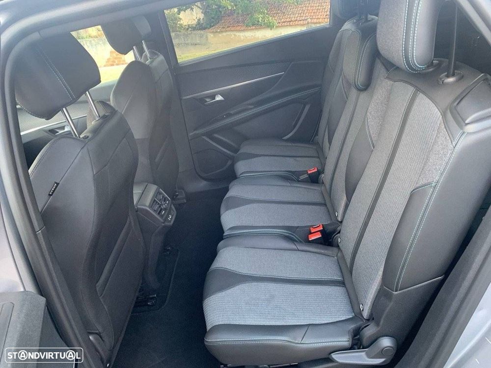 Peugeot 5008 1.2 PureTech Allure Pack EAT8 - 11