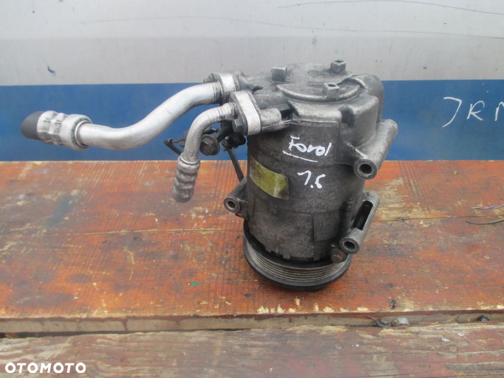 sprężarka klimatyzacji Ford Focus II 1.6 TDCI - 1