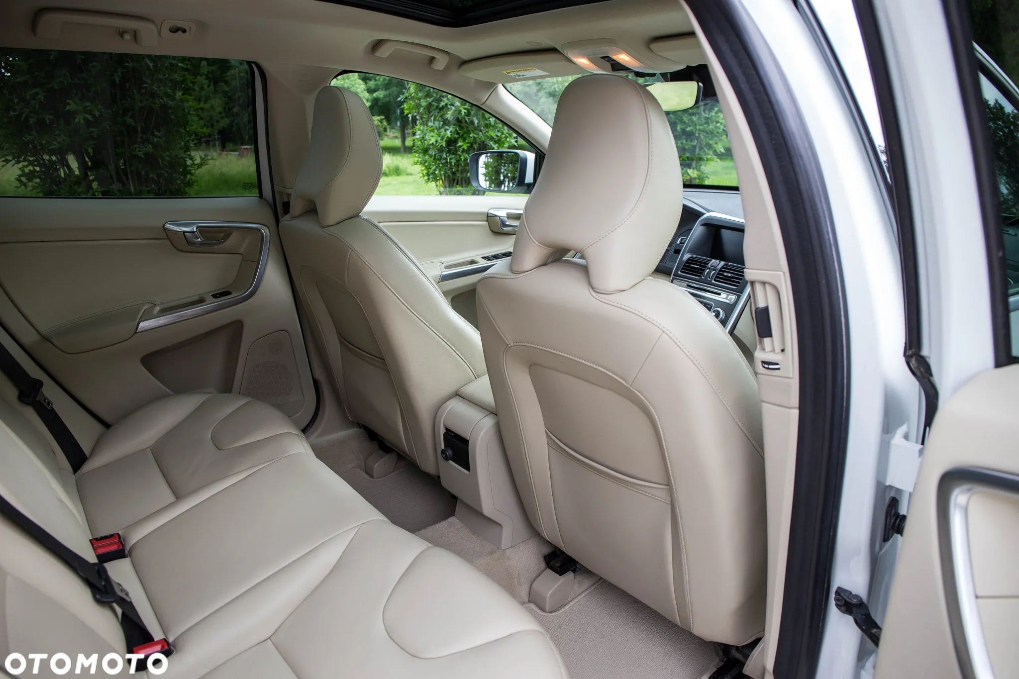 Volvo XC 60 T5 Drive-E Momentum - 17