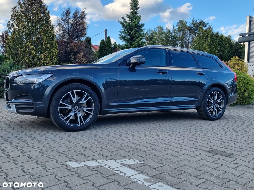 Volvo V90 Cross Country - 5