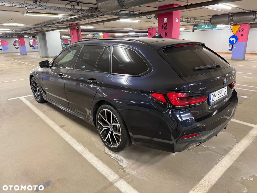 BMW Seria 5 530d xDrive mHEV sport - 3