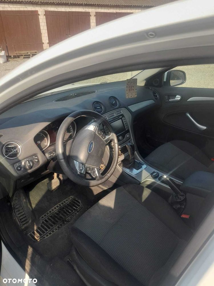 Ford Mondeo - 4