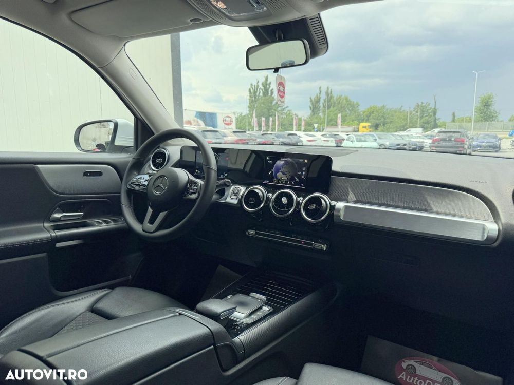 Mercedes-Benz GLB - 8