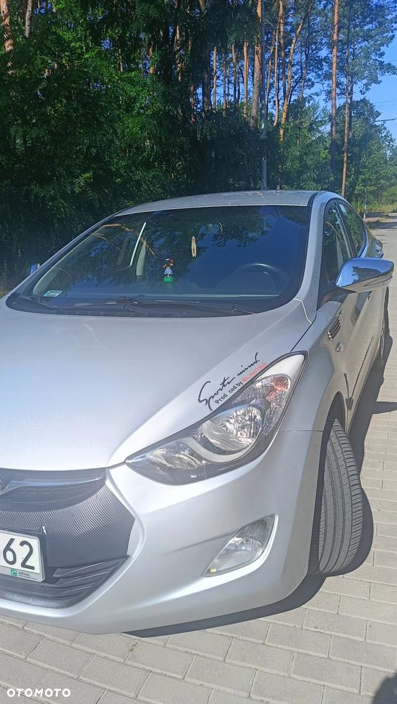 Hyundai Elantra 1.6 Comfort - 2