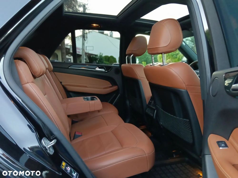 Mercedes-Benz GLE - 28