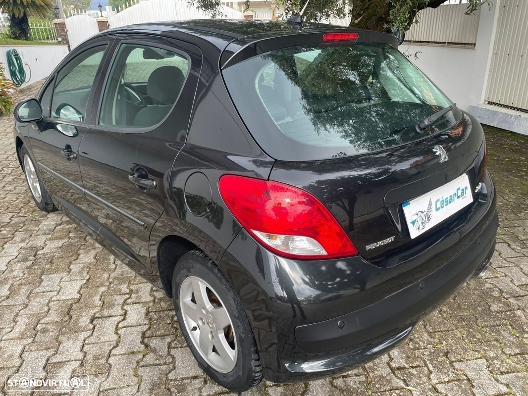 Peugeot 207 1.4 16V Active - 10