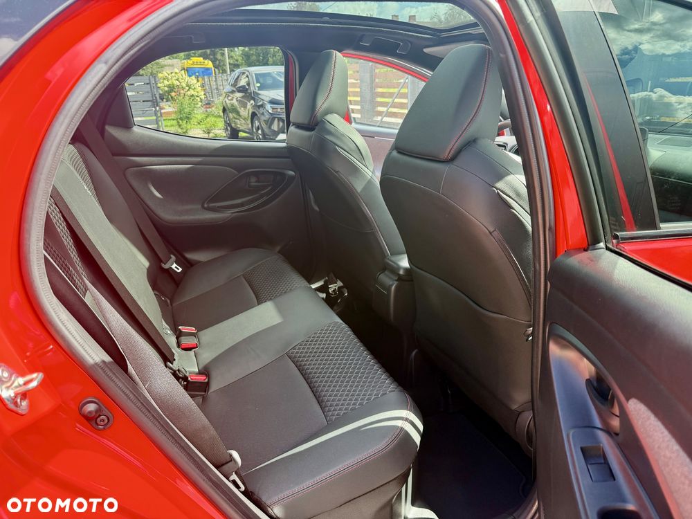 Toyota Yaris Hybrid 1.5 Premiere Edition - 26