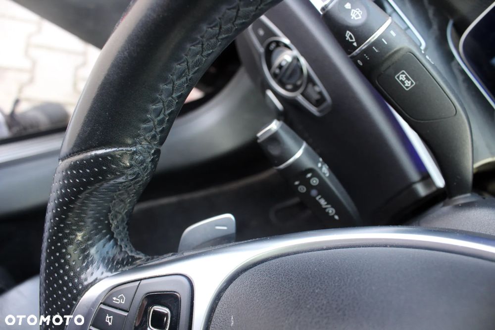 Mercedes-Benz Klasa E 220 d 9G-TRONIC - 12