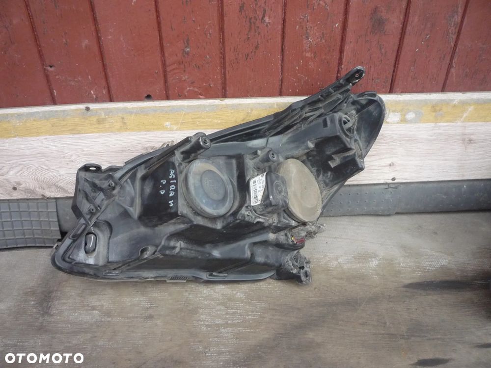 OPEL ASTRA H LAMPA PRZEDNIA LEWA LUB PRAWA - 7