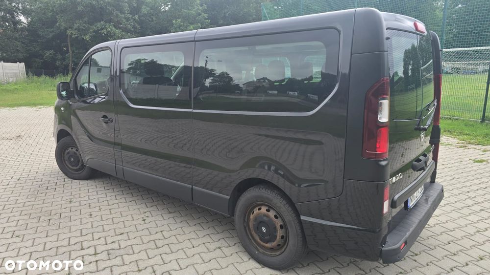 Opel Vivaro - 8