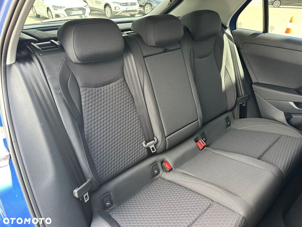 Volkswagen T-Roc - 16