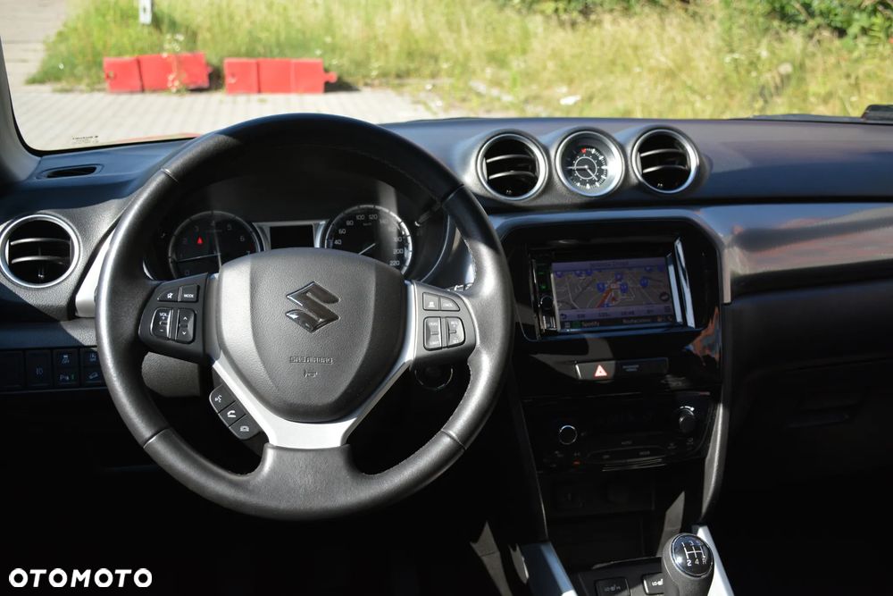 Suzuki Vitara 1.6 XLED 4WD - 16
