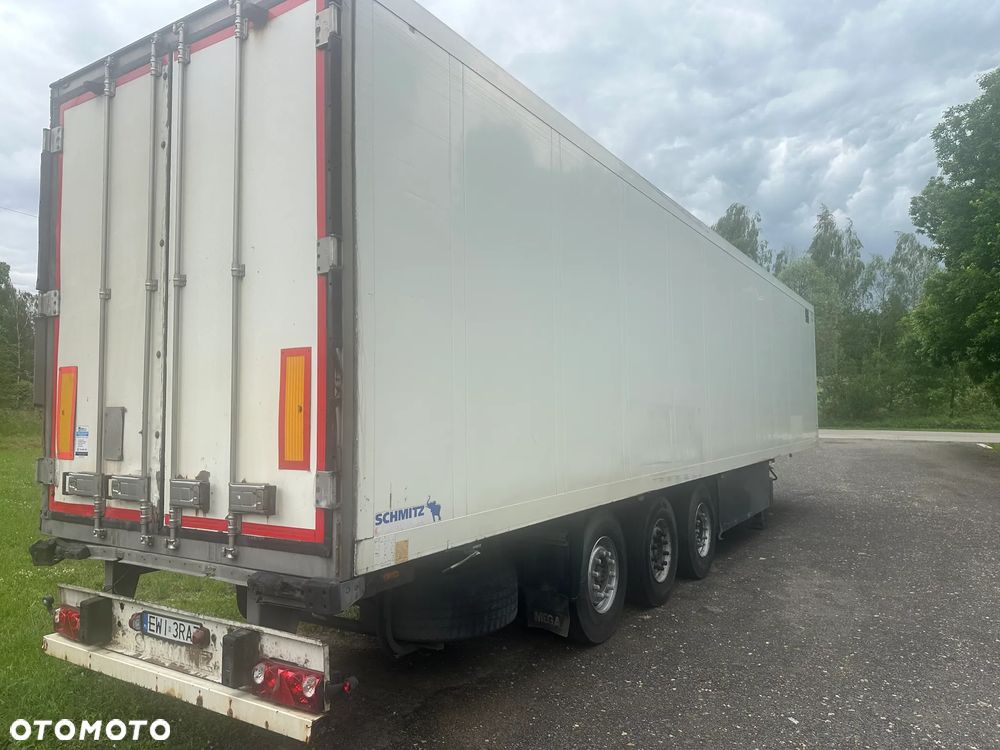 Schmitz Cargobull SKO 24 - 1