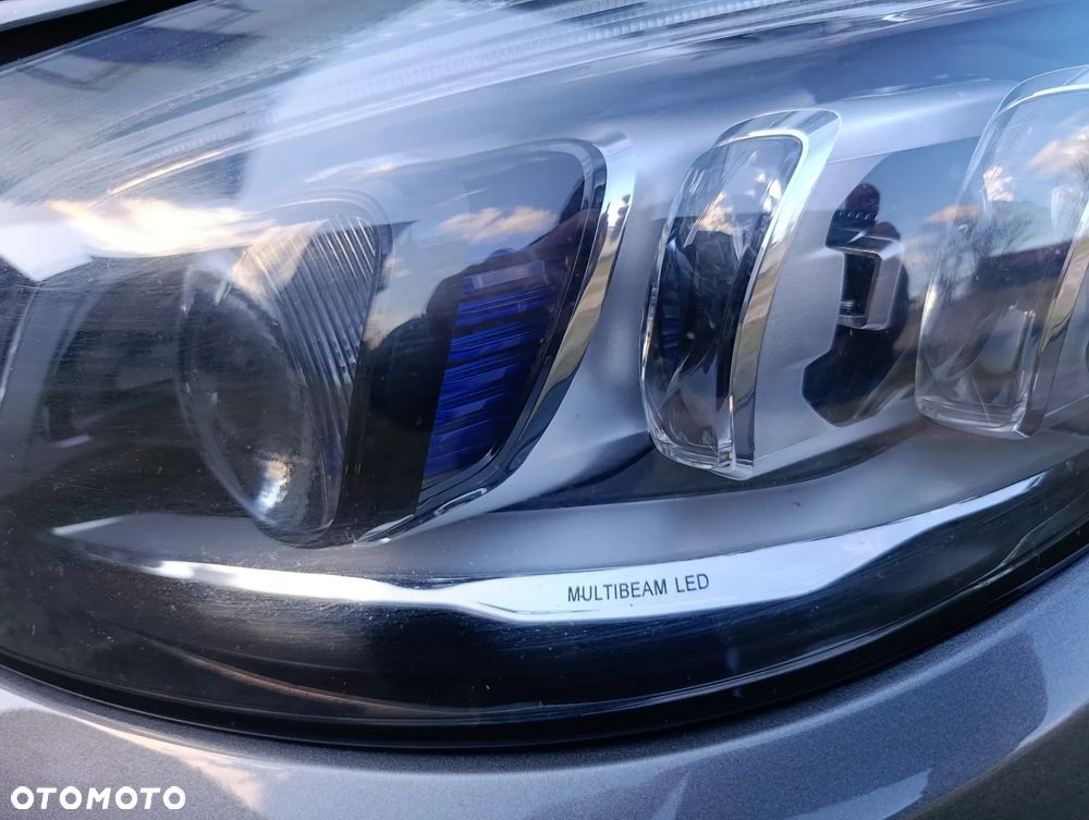 Mercedes-Benz Klasa C 300 d 9G-TRONIC - 8