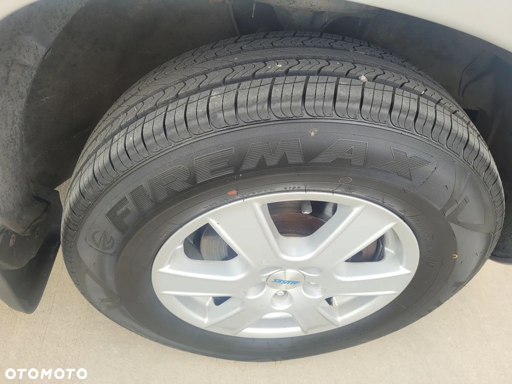 Hyundai Santa Fe 2.7 V6 4WD GLS - 6