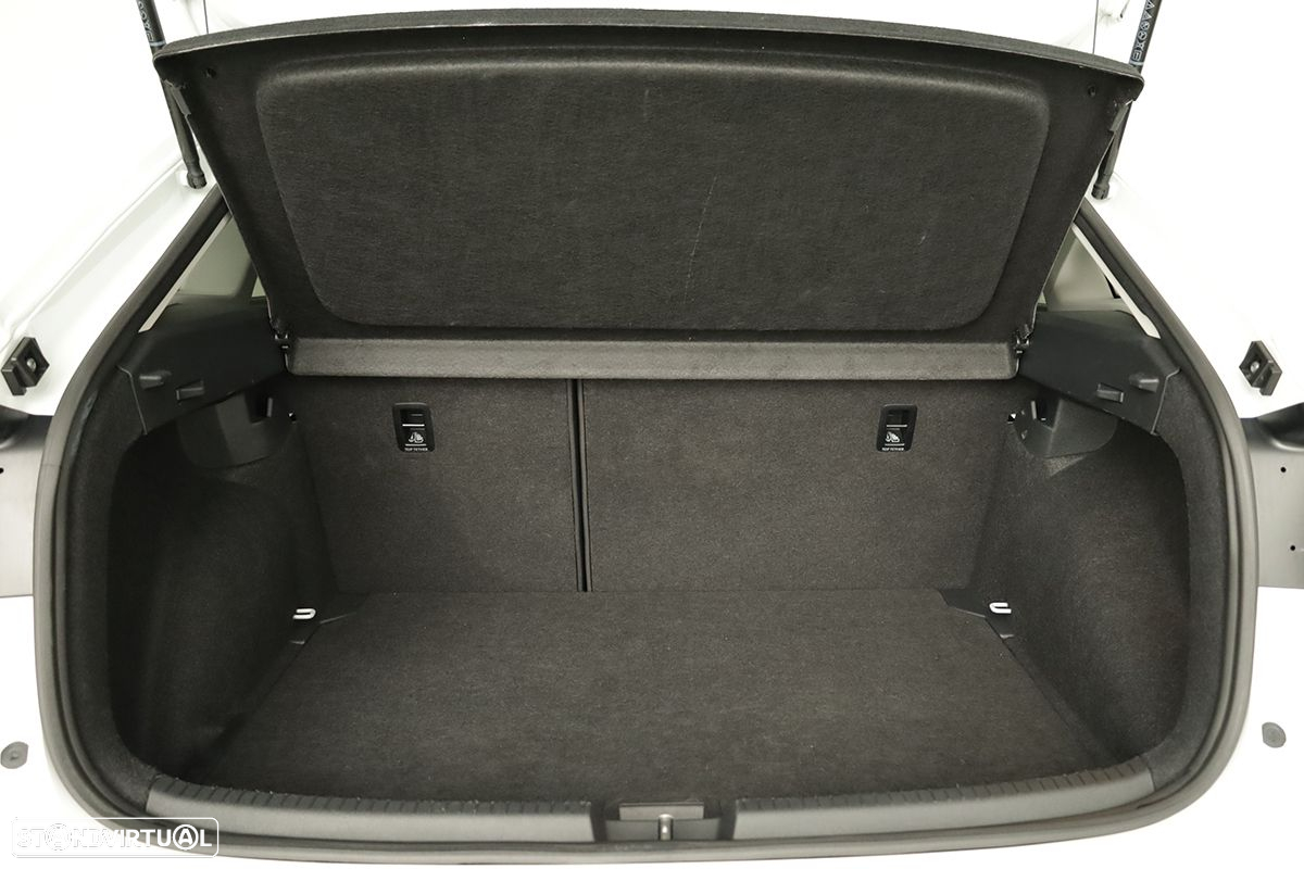 VW Taigo 1.0 TSI Urban DSG - 22
