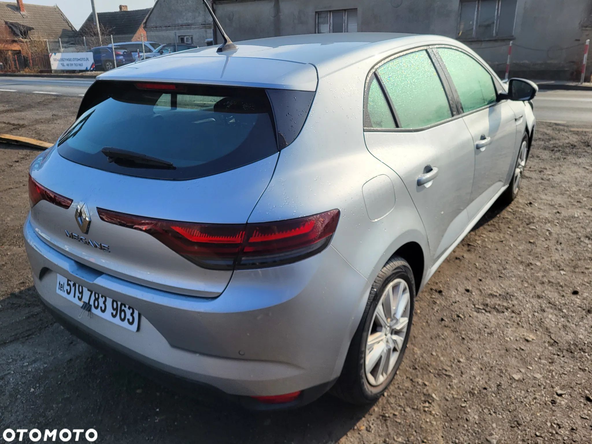 Renault Megane 1.0 TCe Life - 1