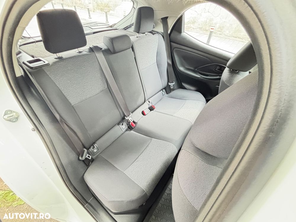 Toyota Yaris 1.5 VVT-i HSD Dynamic - 7