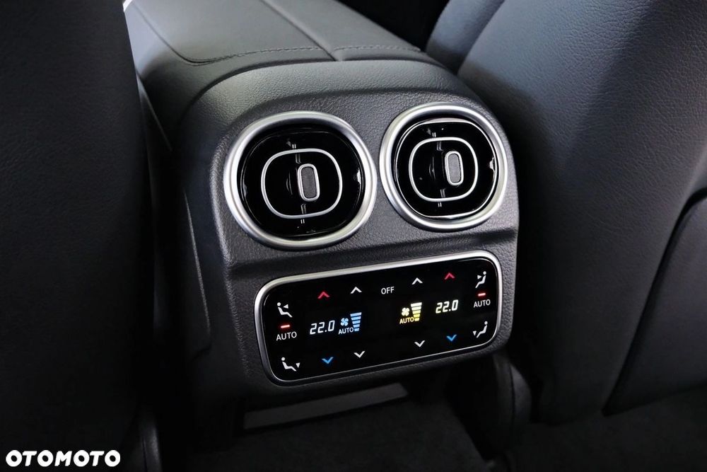 Mercedes-Benz Klasa C AMG 43 4Matic AMG Speedshift MCT9G AMG Sondermodell - 31