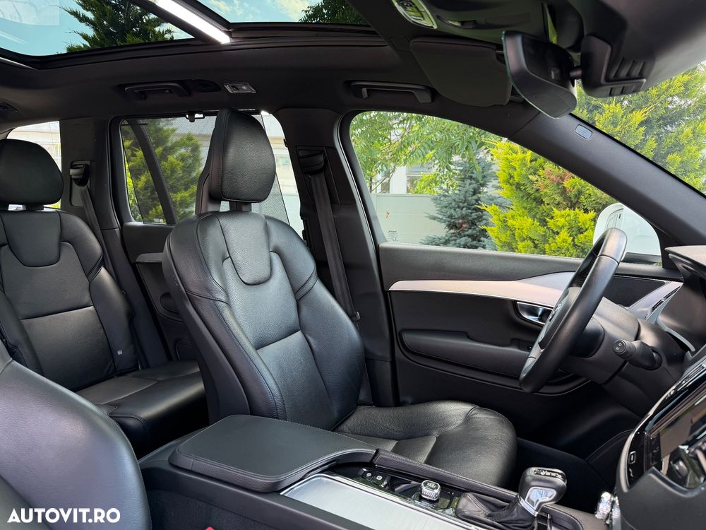 Volvo XC 90 D5 AWD R-Design - 25