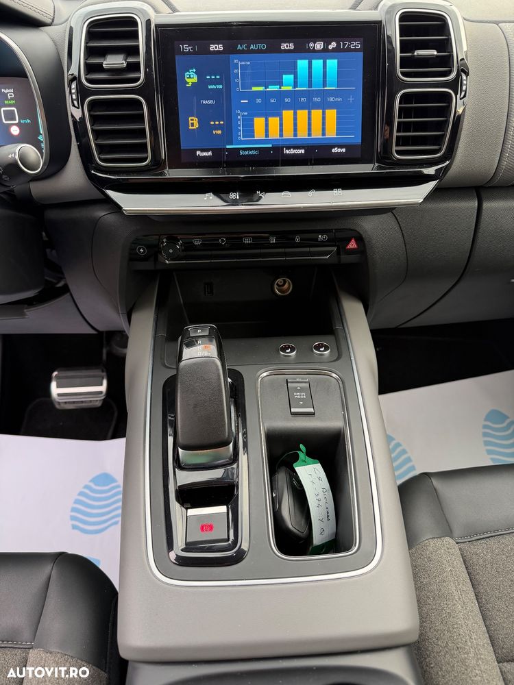 Citroën C5 Aircross 1.6 PHEV FWD 225 EAT8 Shine - 29