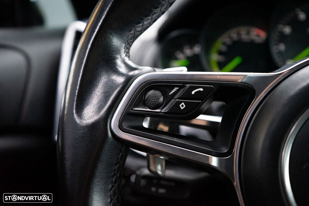 Porsche Cayenne S E-Hybrid Platinum Edition - 39