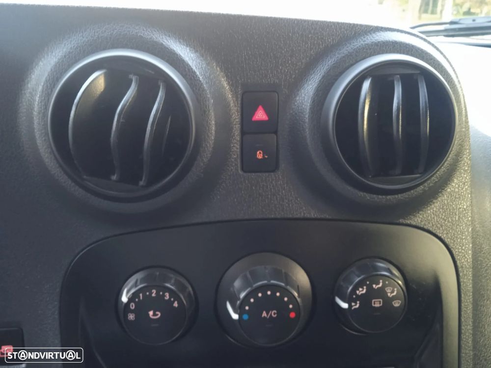 Mercedes-Benz Citan Van Normal 109 Cdi 90cv Plus 5 portas - 19