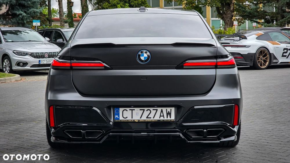 BMW Seria 7 - 10